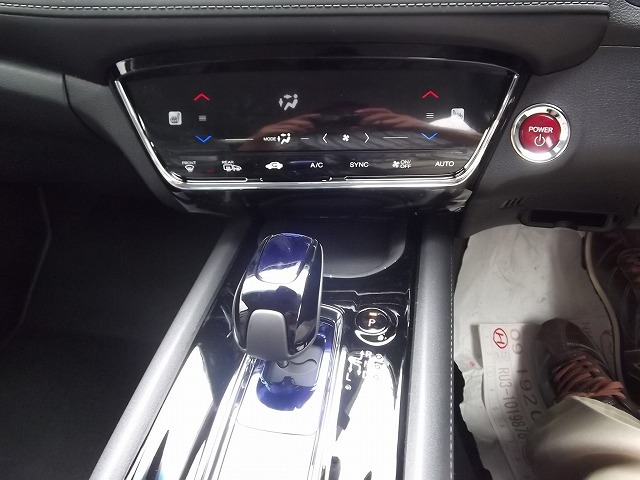 2014 Honda VEZZEL HYBRID Z Navi Special PKG 2014 Honda VEZZEL HYBRID Z Navi Special PKG