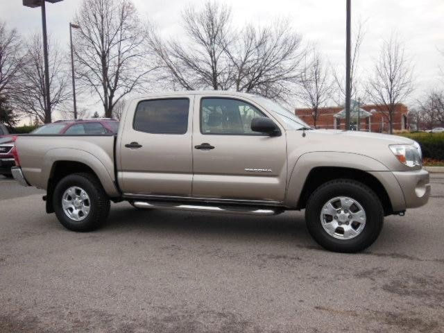 2006 Toyota TACOMA V6 SR5 4WD 2006 Toyota TACOMA V6 SR5 4WD