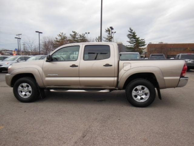 2006 Toyota TACOMA V6 SR5 4WD 2006 Toyota TACOMA V6 SR5 4WD