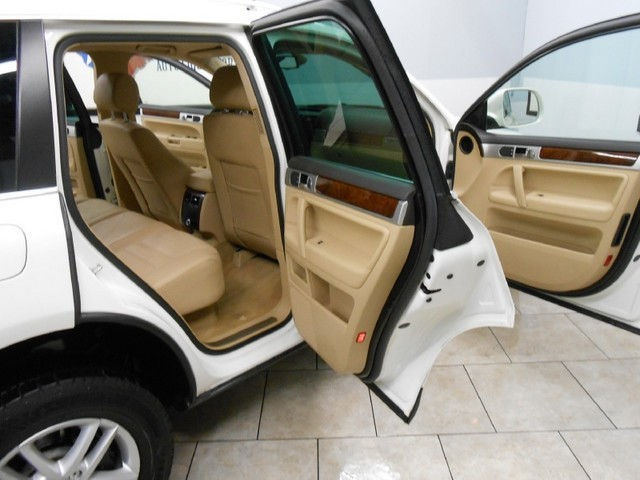 2008 Volkswagen TOUAREG 2 VR6 FSI 2008 Volkswagen TOUAREG 2 VR6 FSI