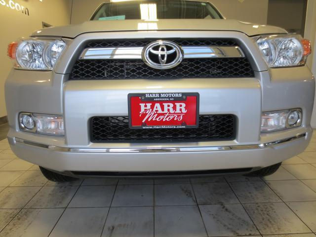 2010 Toyota 4RUNNER SR5 4WD 2010 Toyota 4RUNNER SR5 4WD