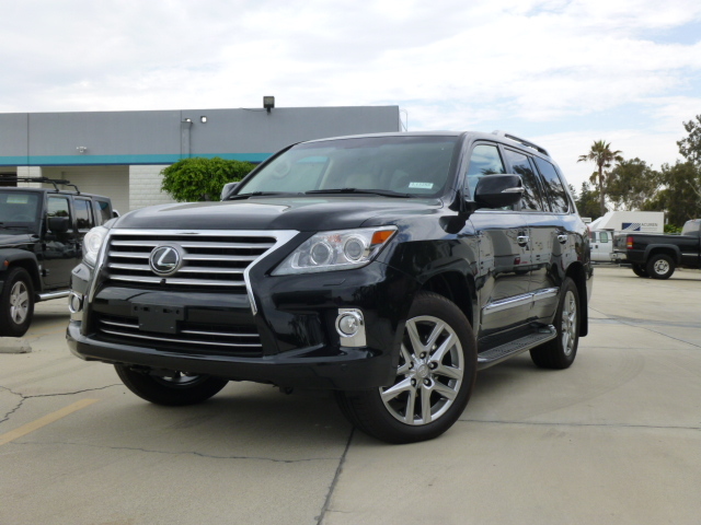 2013 Lexus LX570 LUXURY PKG