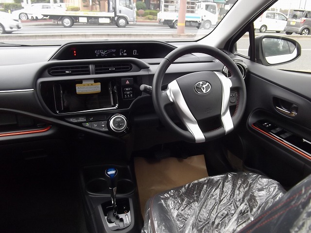 2014 Toyota AQUA X-URBAN Smart Entry PKG 2014 Toyota AQUA X-URBAN Smart Entry PKG