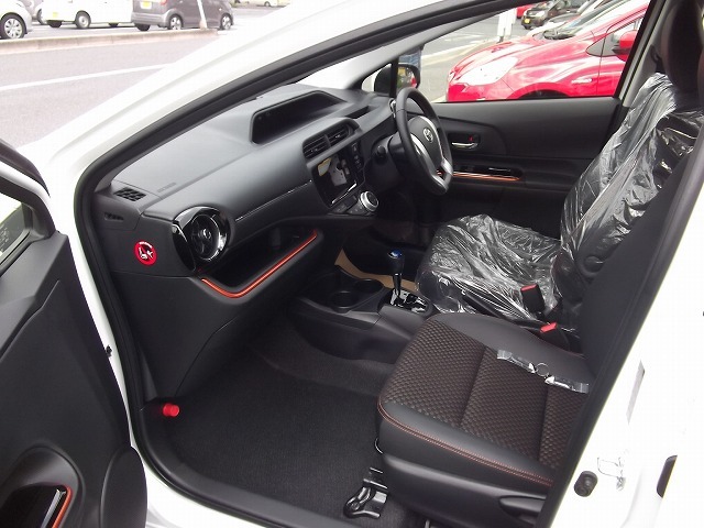 2014 Toyota AQUA X-URBAN Smart Entry PKG 2014 Toyota AQUA X-URBAN Smart Entry PKG